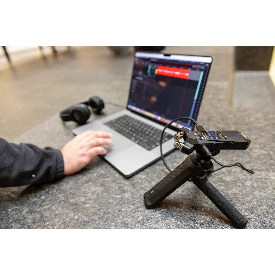 Zoom H1essential 2-Channel 32-Bit High-Quality Portable Audio Recorder for Content Creators, Podcasters, Filmmakers, and Musicians